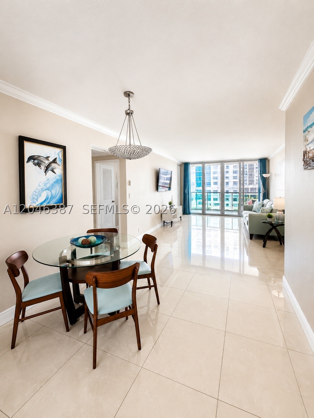WAVE CONDO - Residential