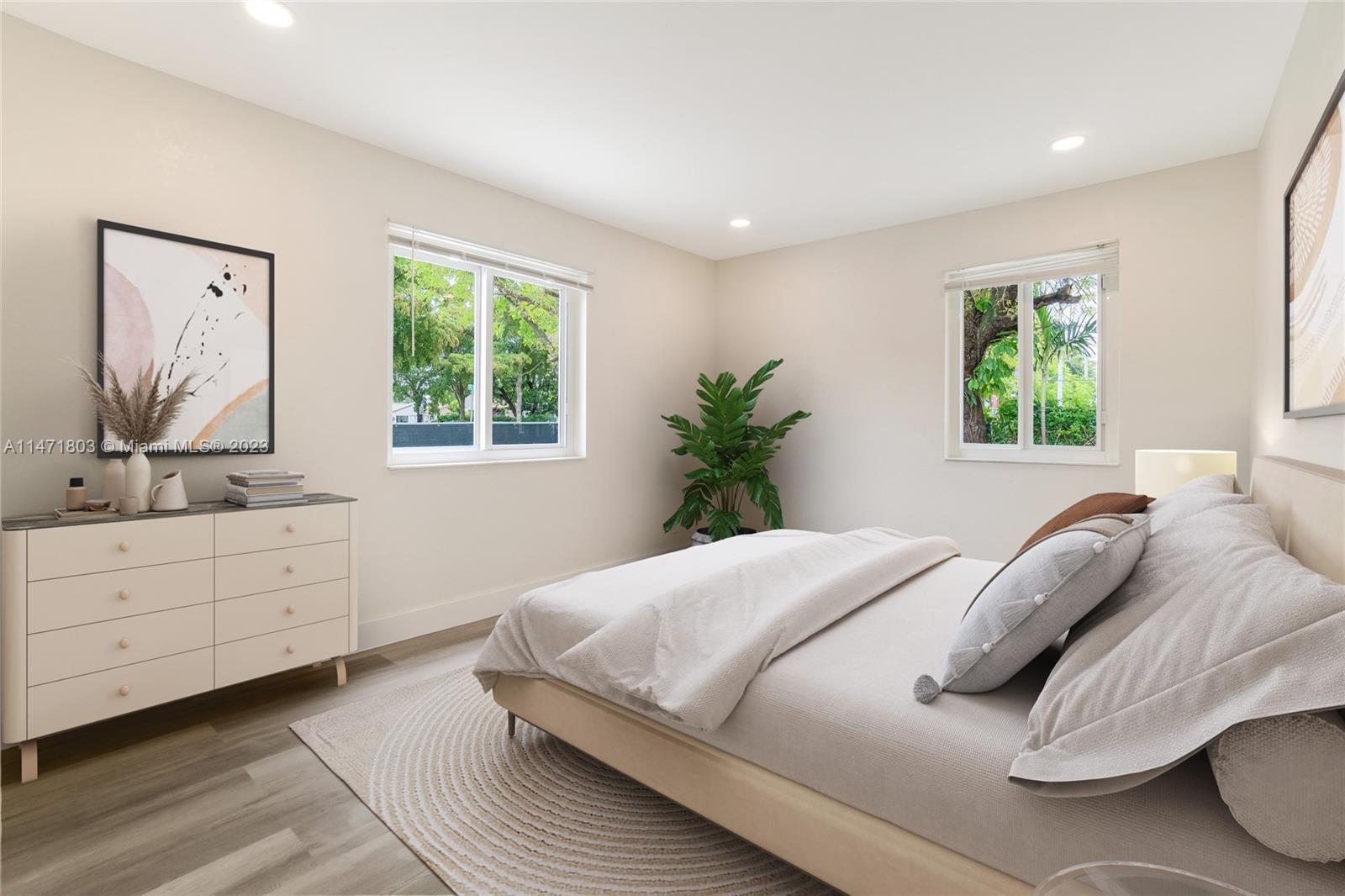 CRESTWOOD - Residential