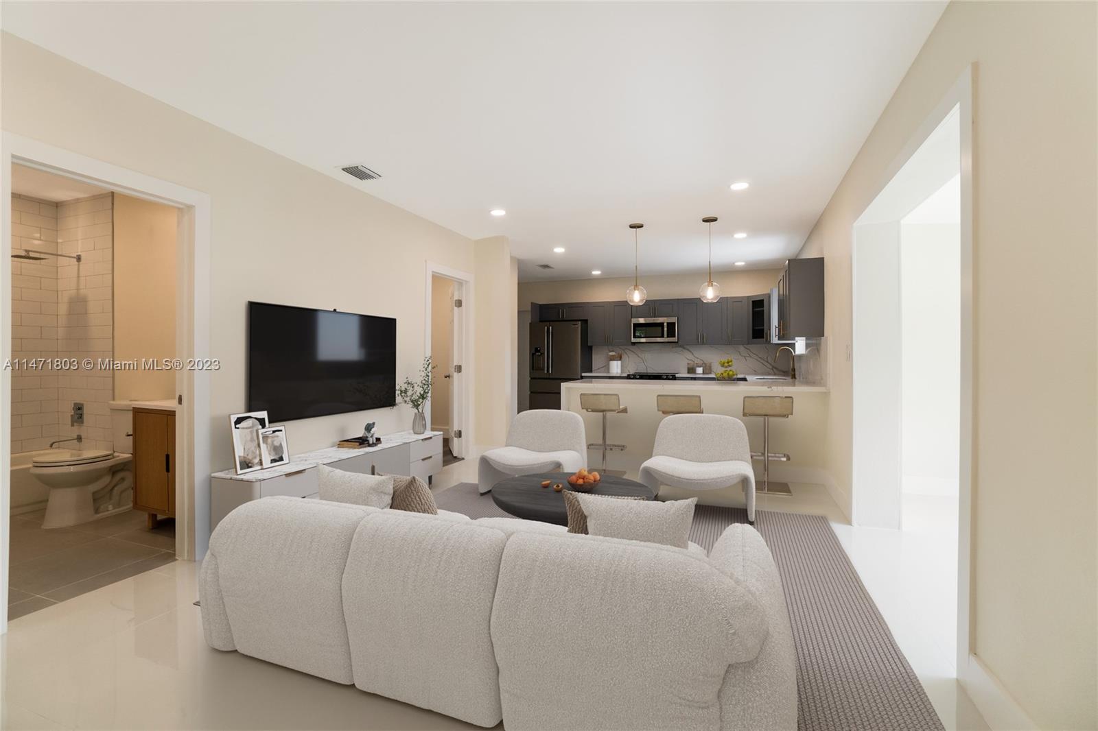 CRESTWOOD - Residential