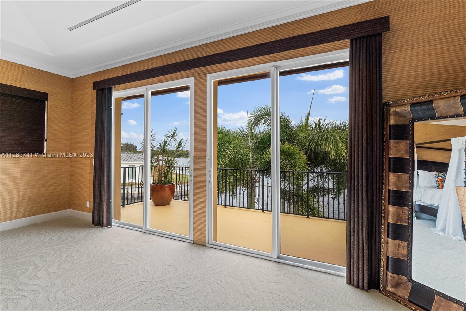 INTRACOASTAL PARK - Residential
