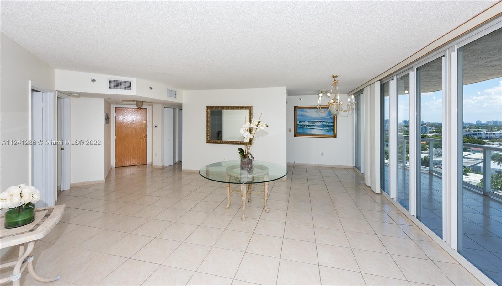 ST TROPEZ OCEAN CONDO - Residential