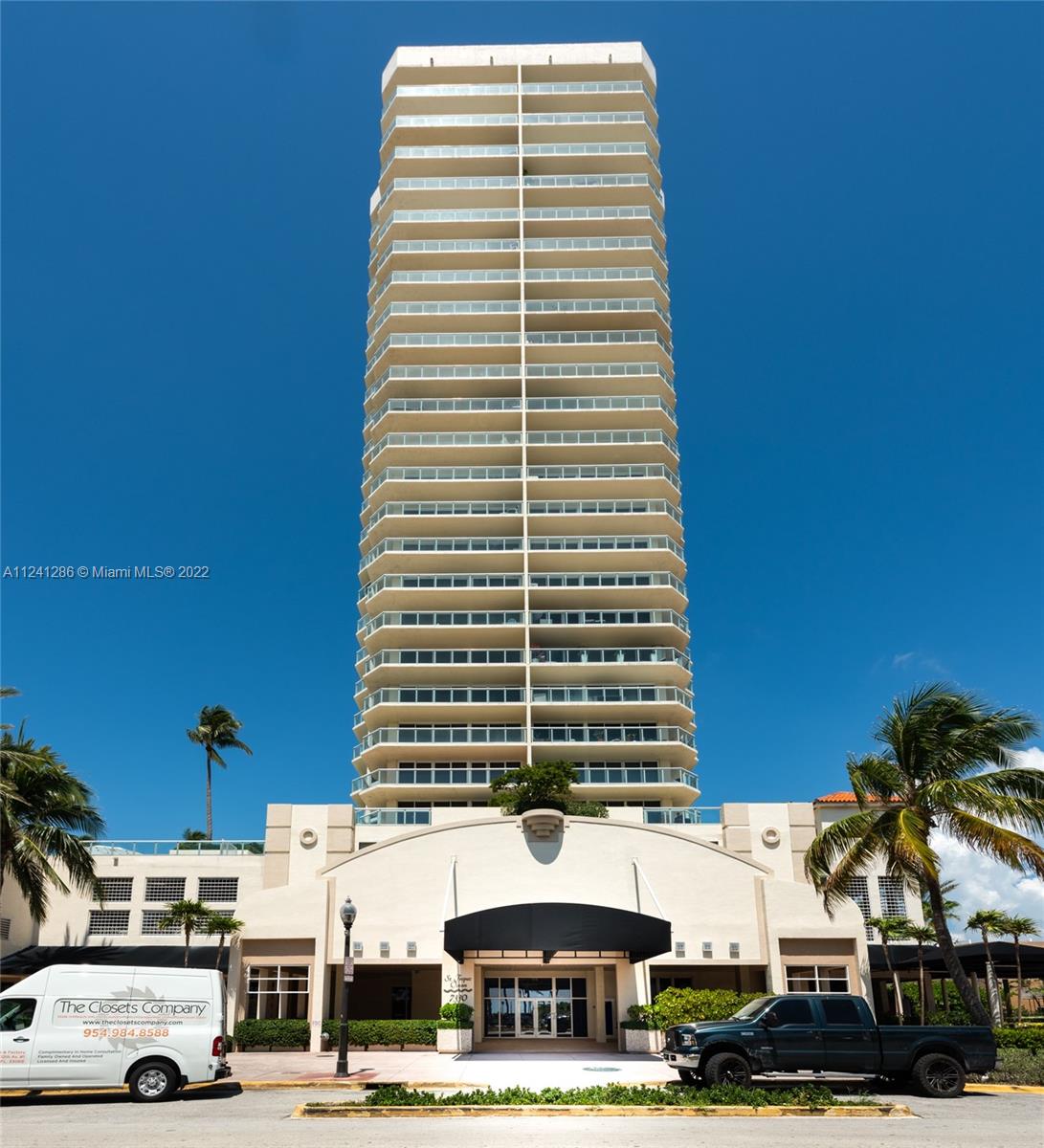 ST TROPEZ OCEAN CONDO - Residential