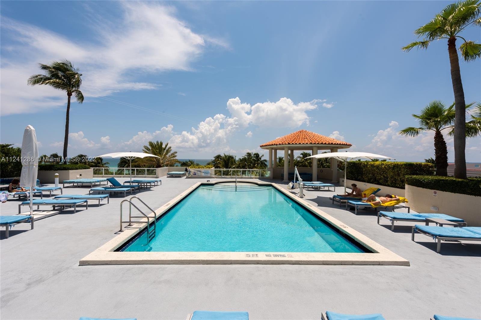 ST TROPEZ OCEAN CONDO - Residential