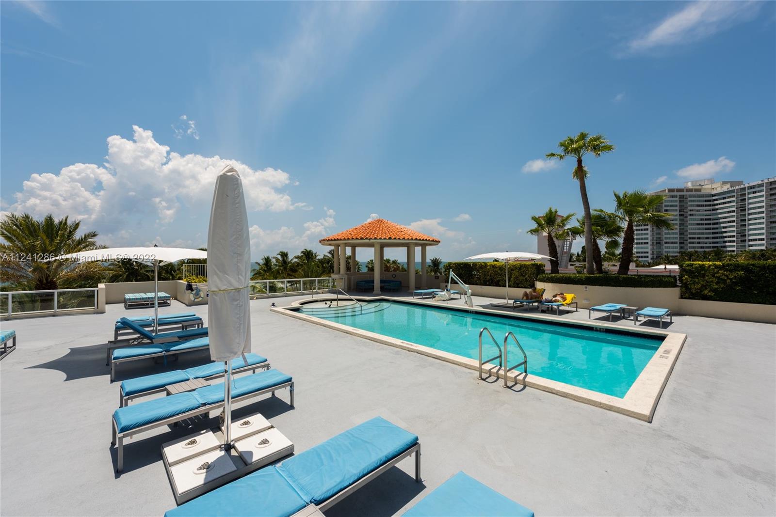 ST TROPEZ OCEAN CONDO - Residential