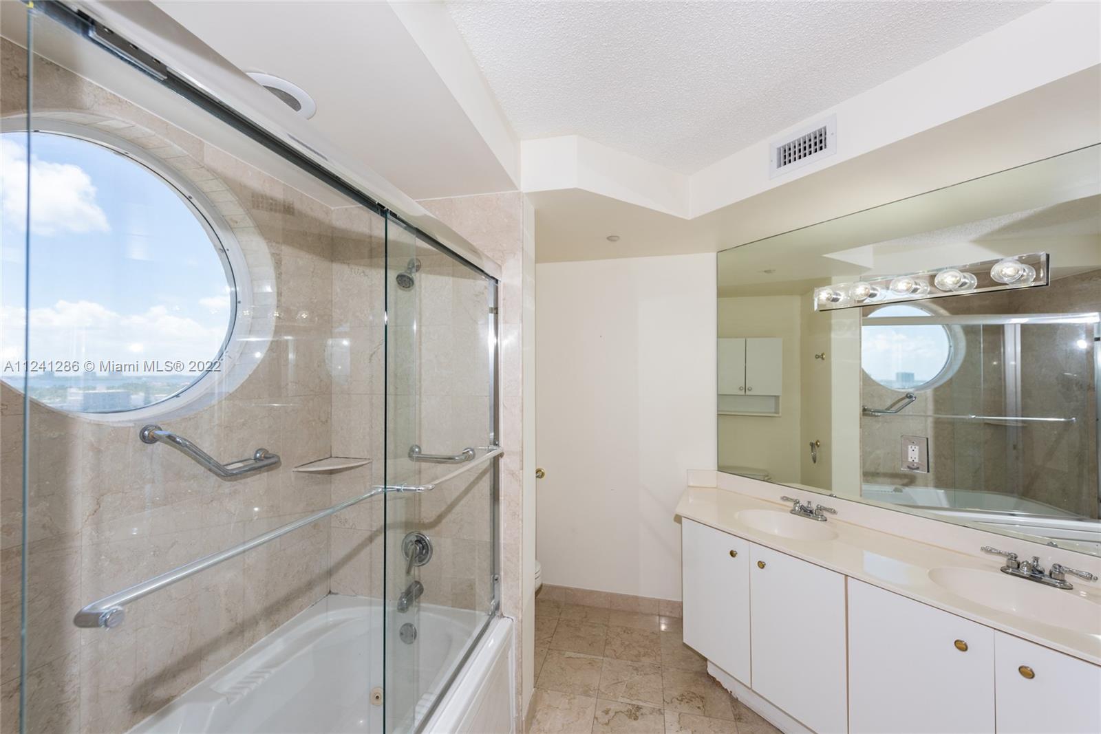 ST TROPEZ OCEAN CONDO - Residential