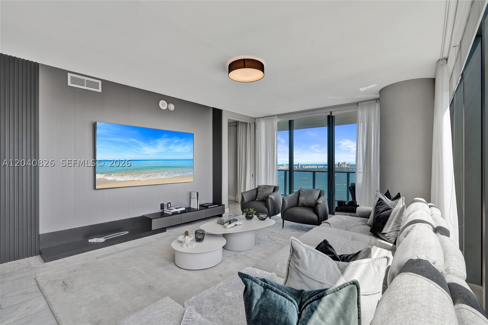 PARAISO BAY CONDO - Residential