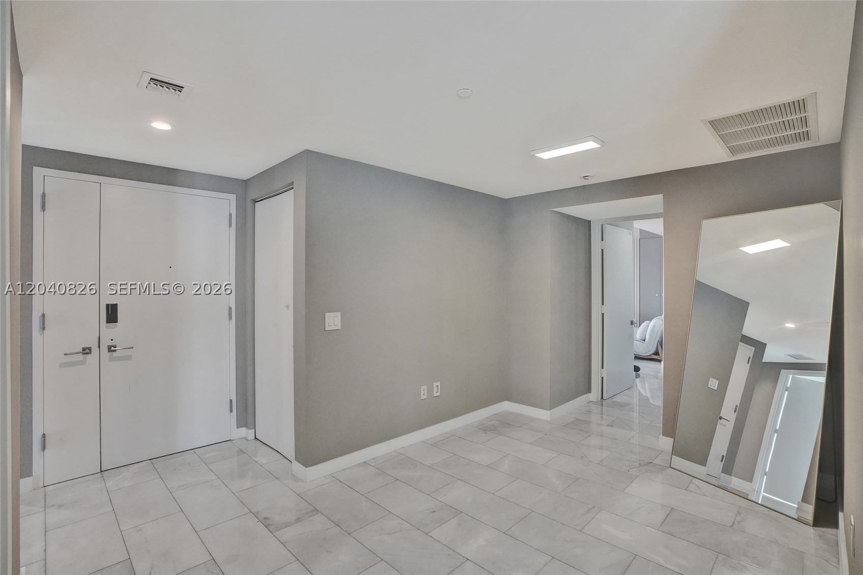 PARAISO BAY CONDO - Residential