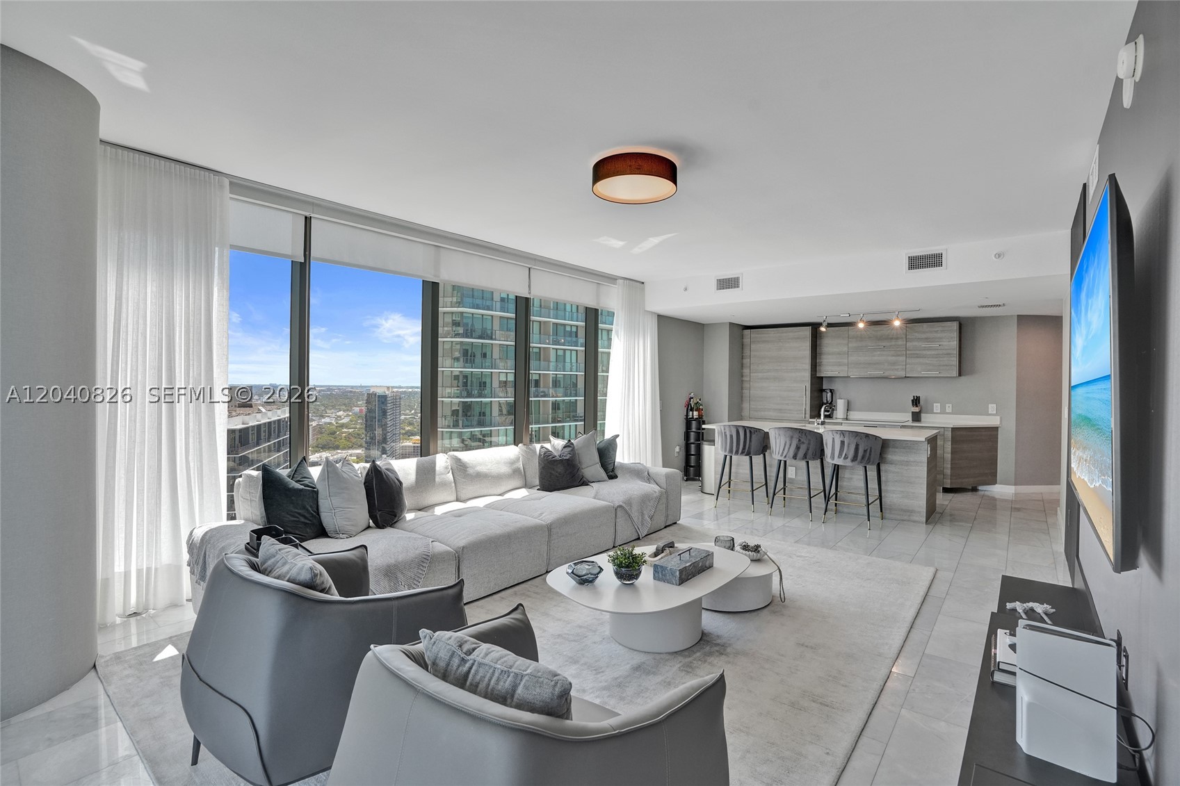 PARAISO BAY CONDO - Residential
