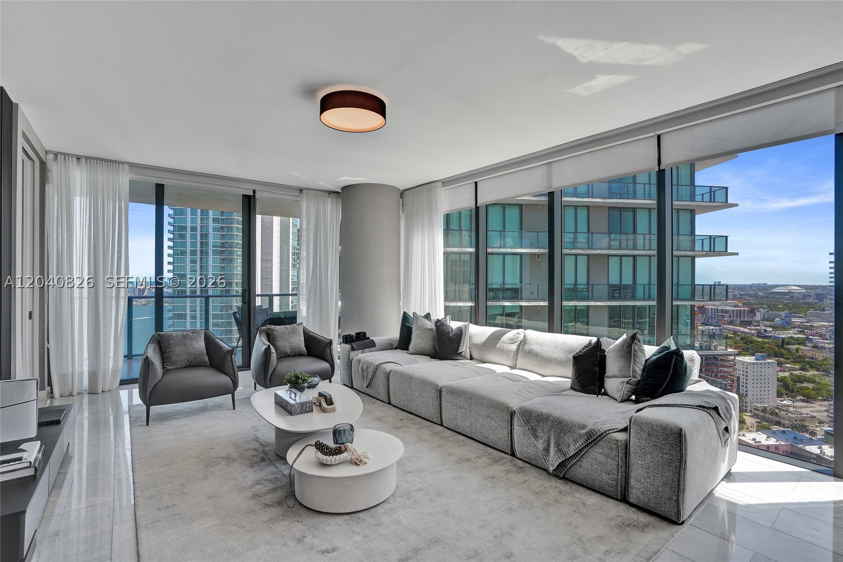 PARAISO BAY CONDO - Residential