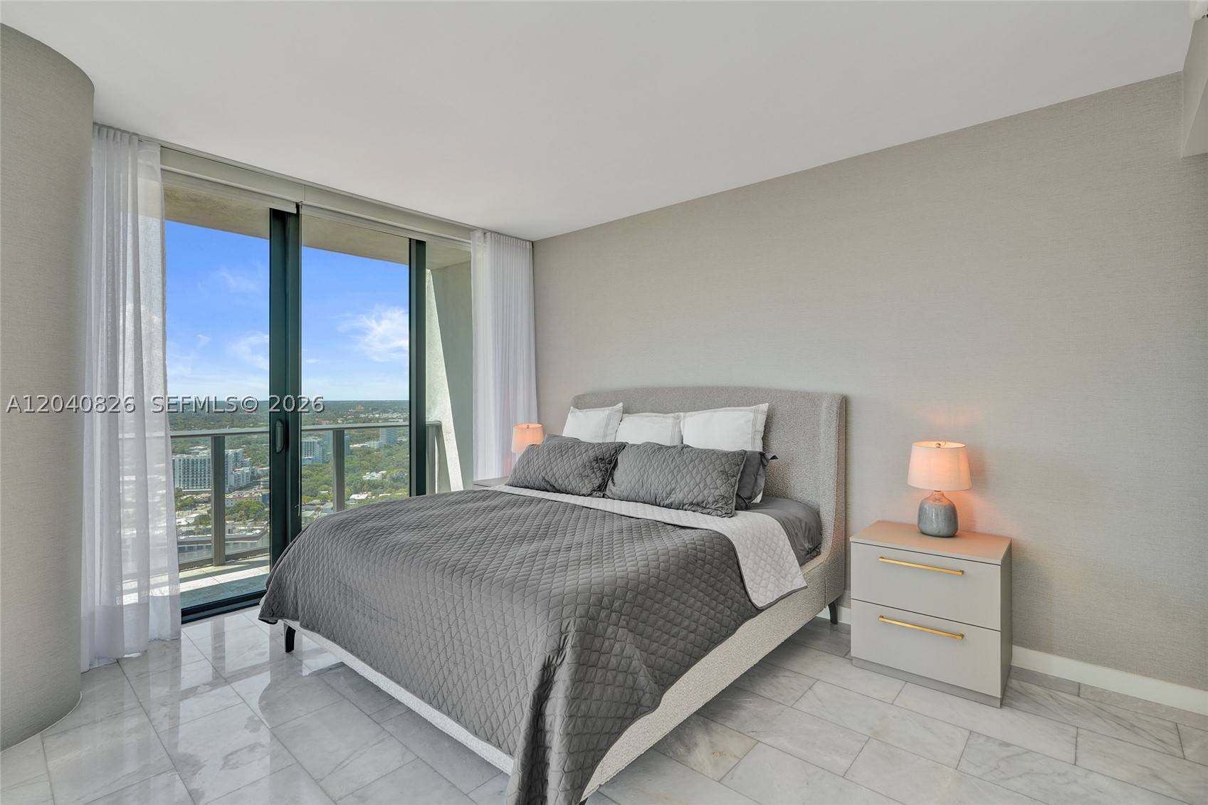 PARAISO BAY CONDO - Residential