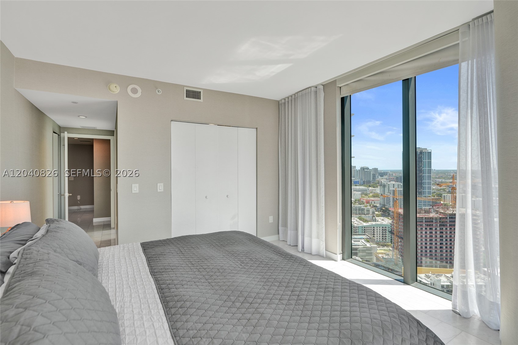 PARAISO BAY CONDO - Residential