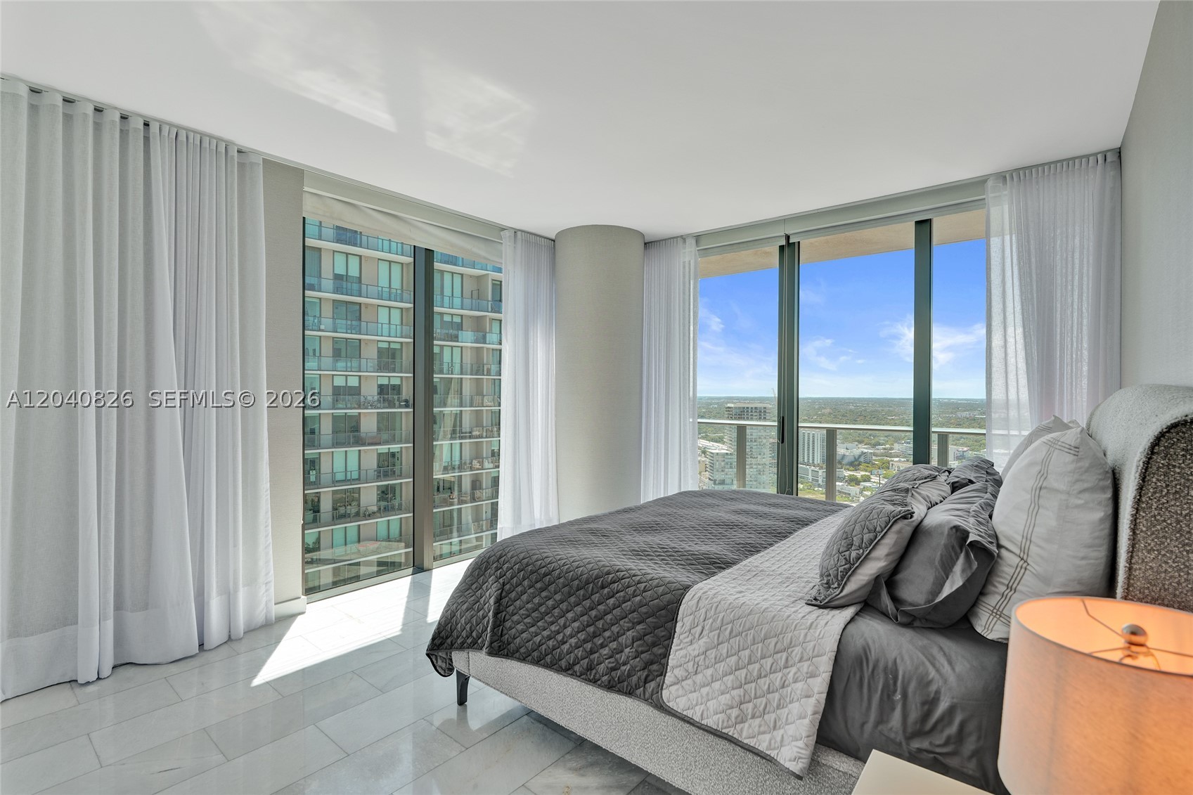 PARAISO BAY CONDO - Residential