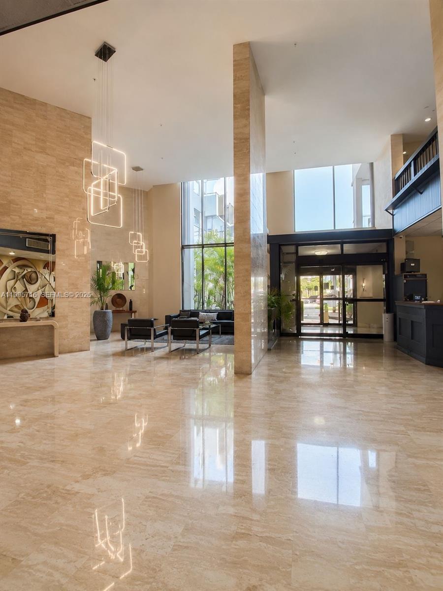 COMMODORE PLAZA CONDO - Residential