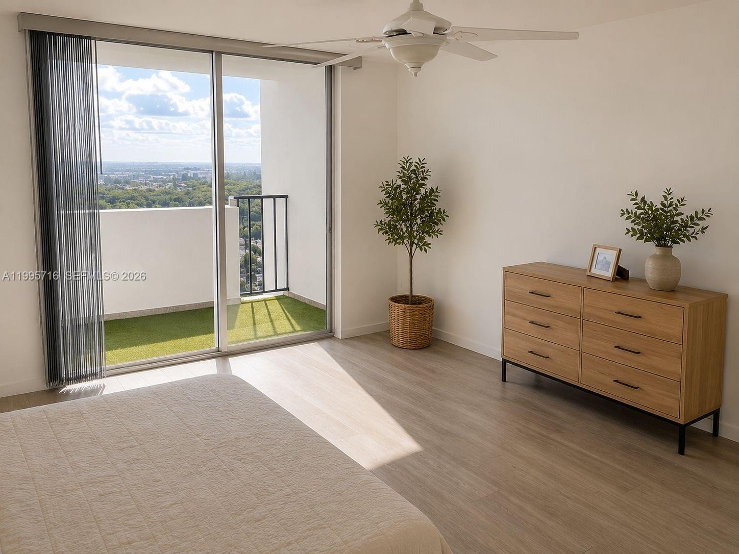COMMODORE PLAZA CONDO - Residential