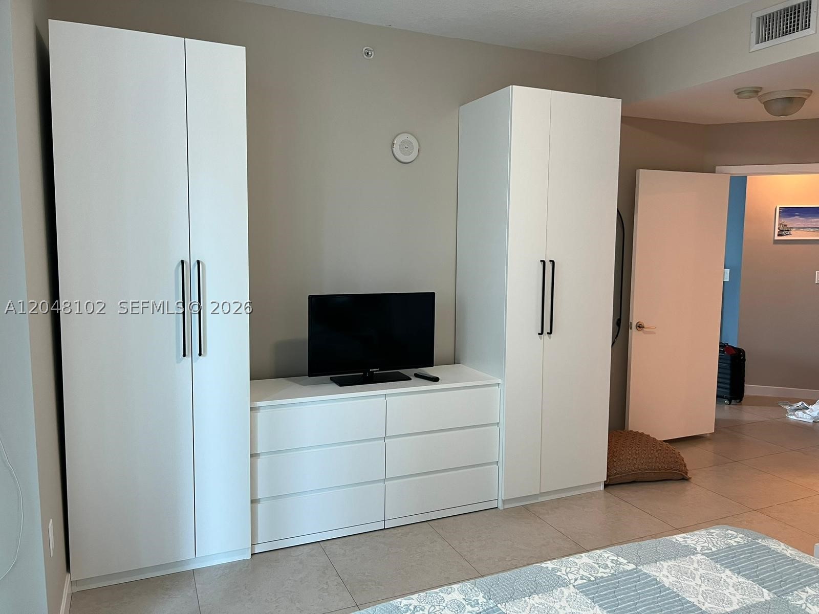 THE AXIS ON BRICKELL II C - Residential Lease