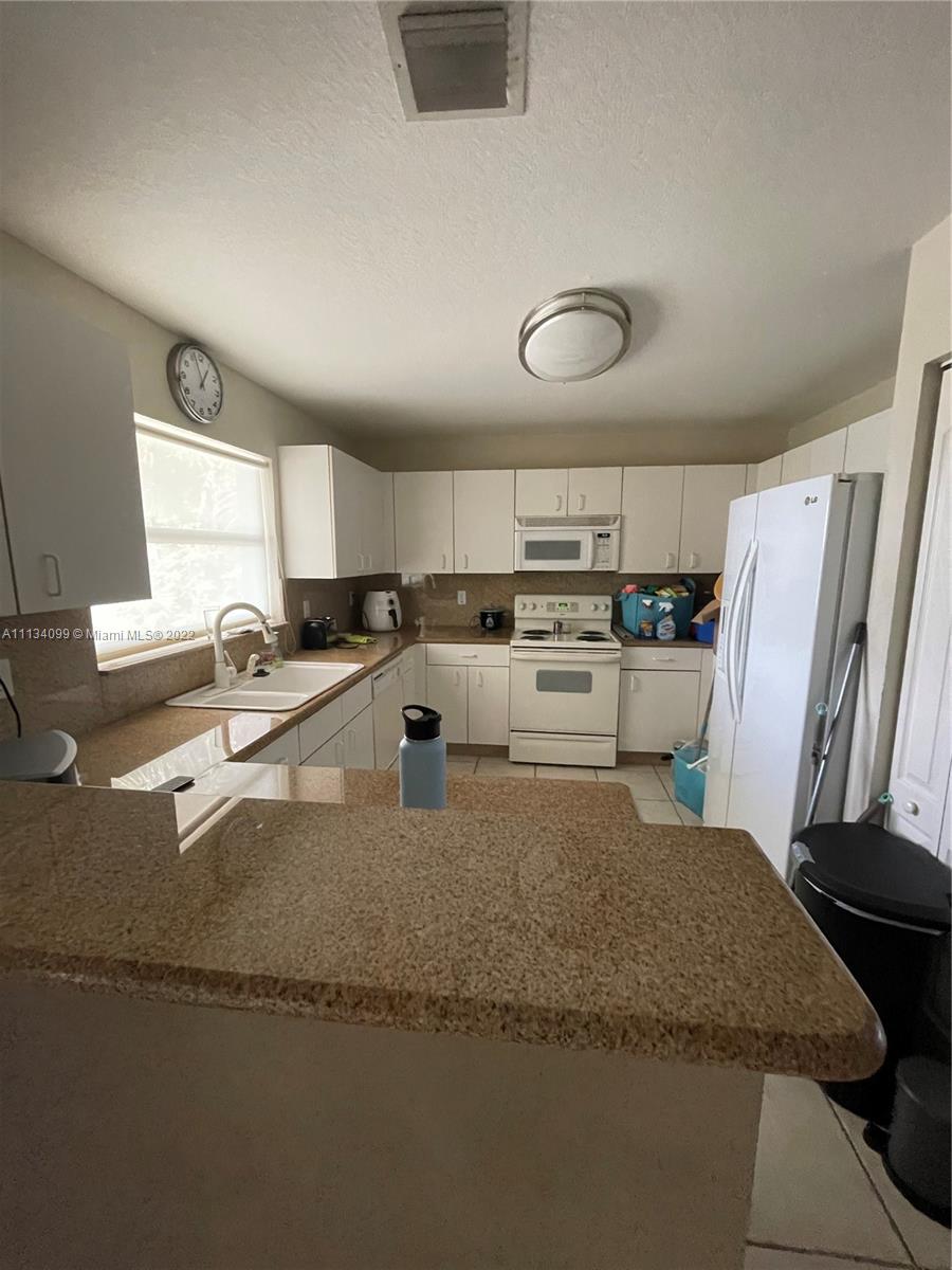 LAKES BY THE BAY SEC 12 - Residential
