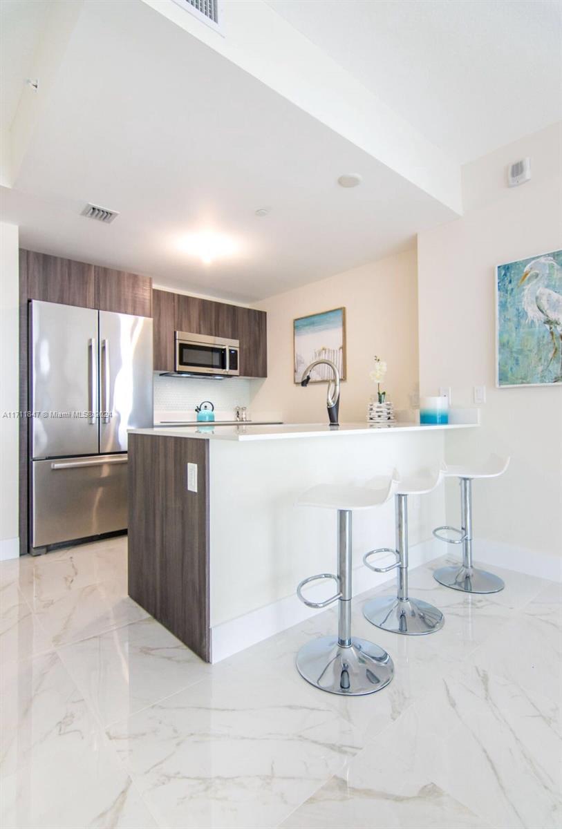 ARIA ON THE BAY CONDO - Residential