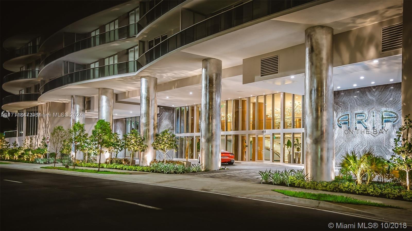 ARIA ON THE BAY CONDO - Residential