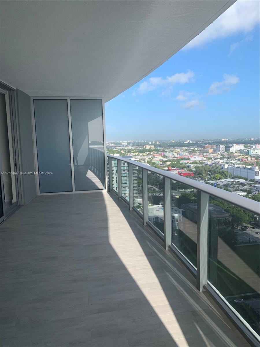 ARIA ON THE BAY CONDO - Residential