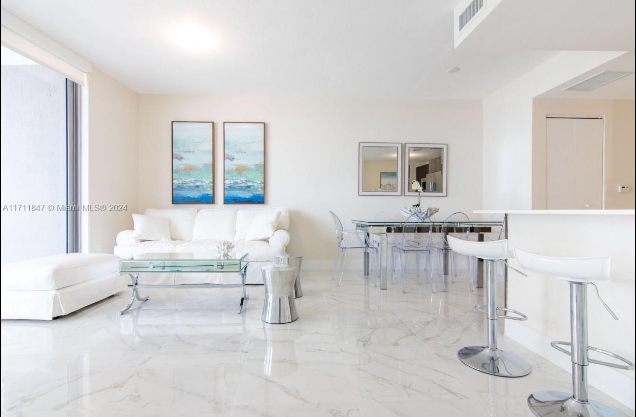 ARIA ON THE BAY CONDO - Residential