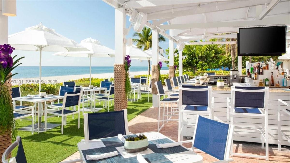 TRUMP INTERNATIONAL SONES - Residential
