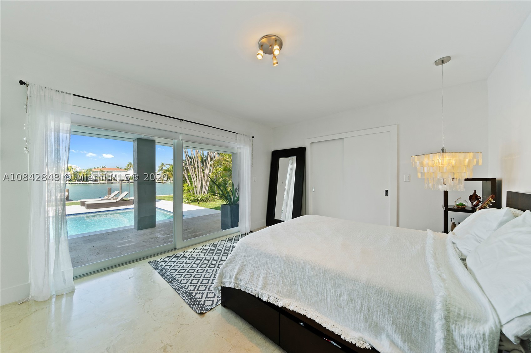 MASHTA ISLAND - Residential