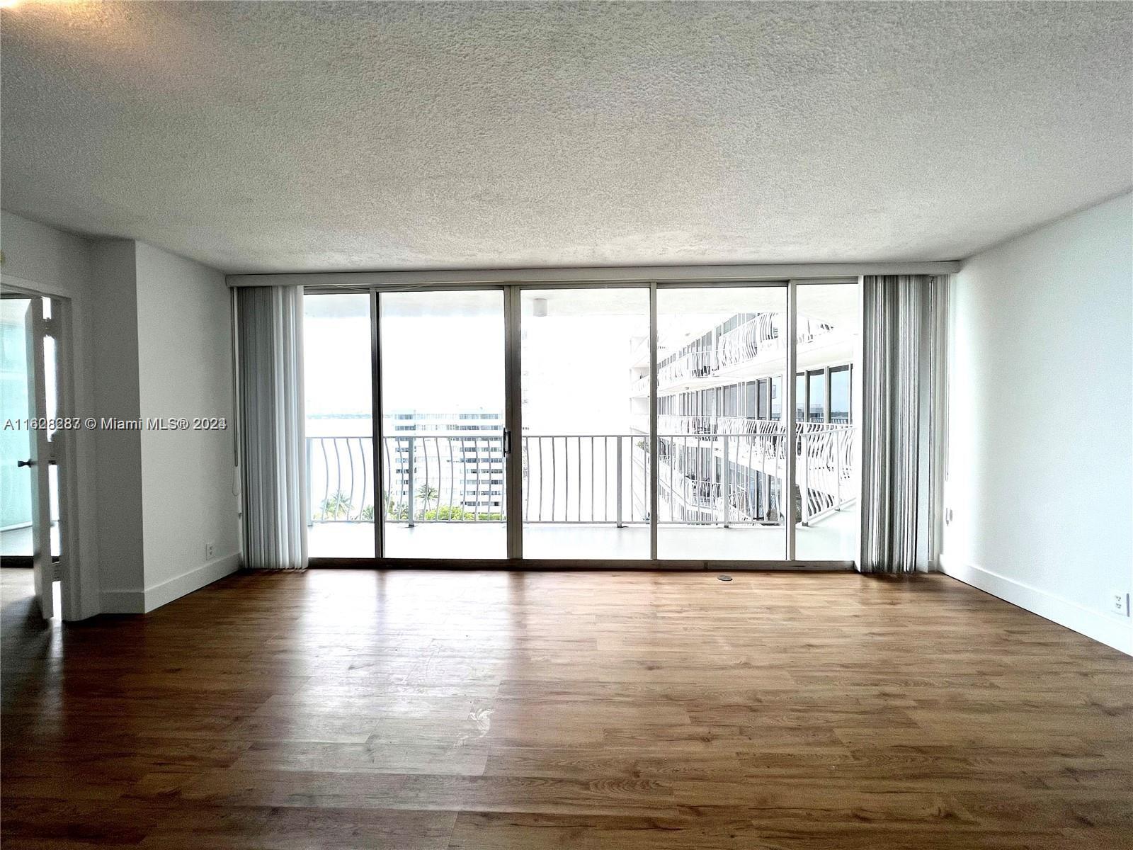 THE GRANDVIEW PALACE COND - Residential Lease