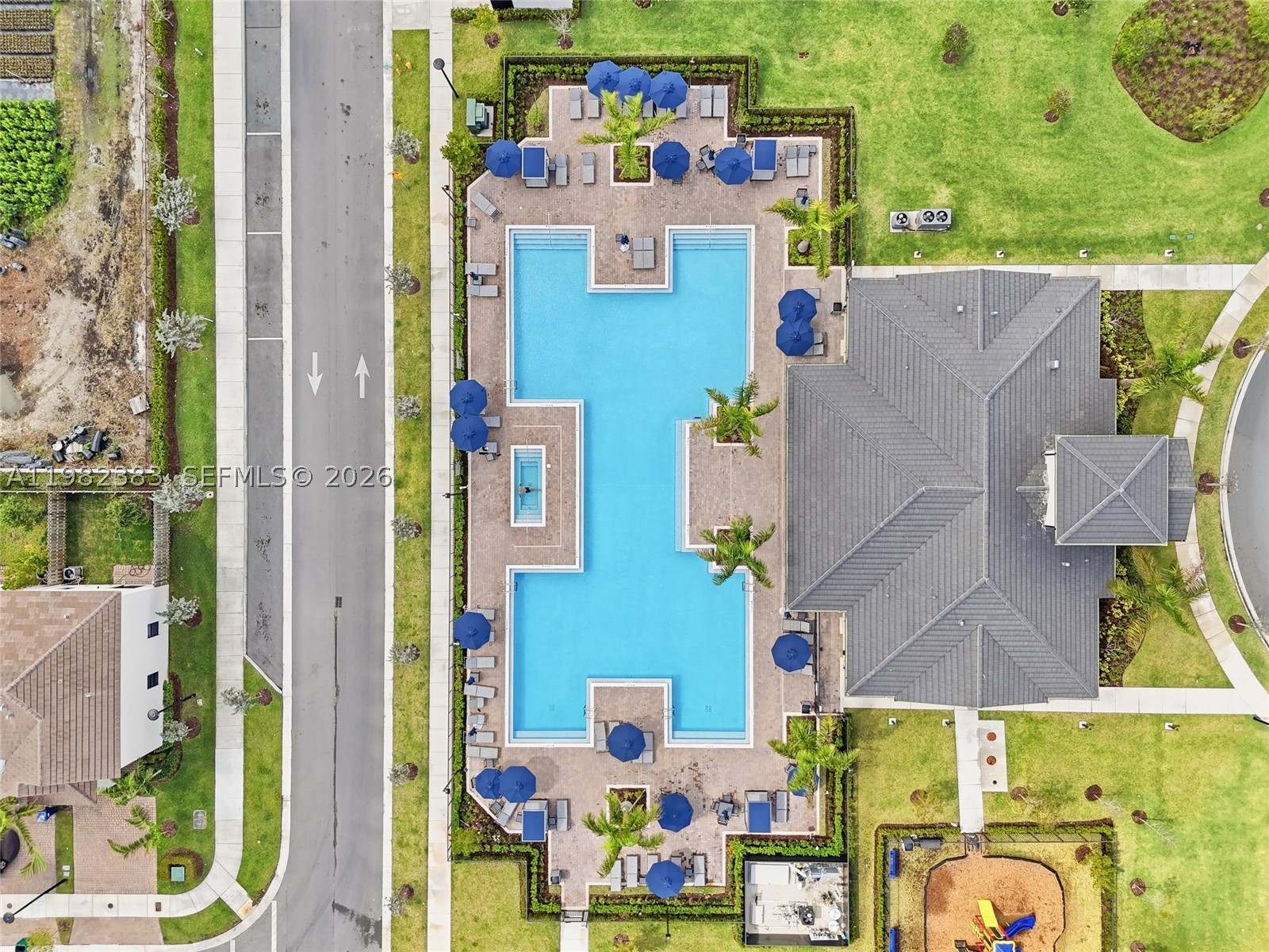 KENDALL ASSEMBLAGE SOUTH - Residential