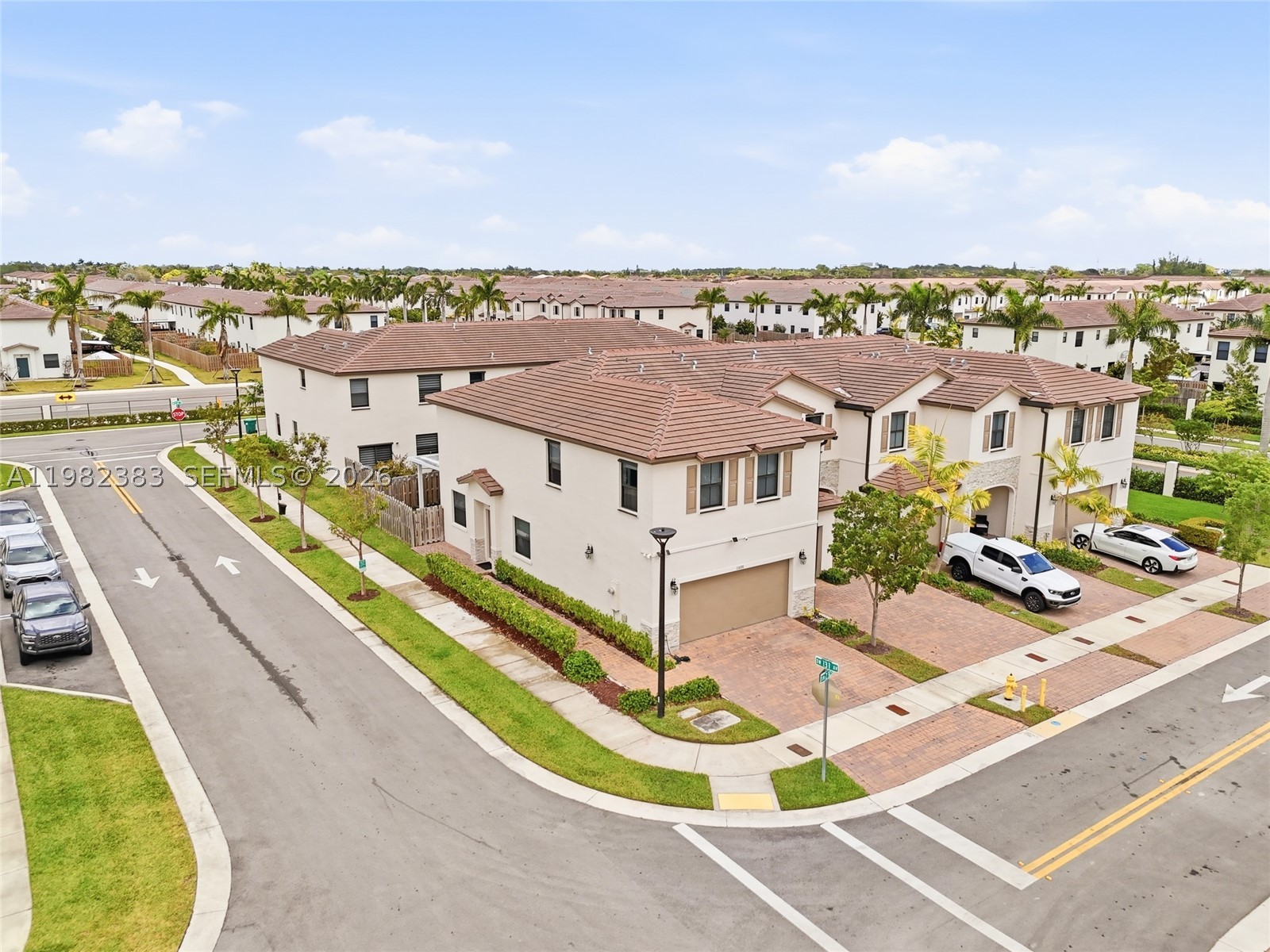 KENDALL ASSEMBLAGE SOUTH - Residential
