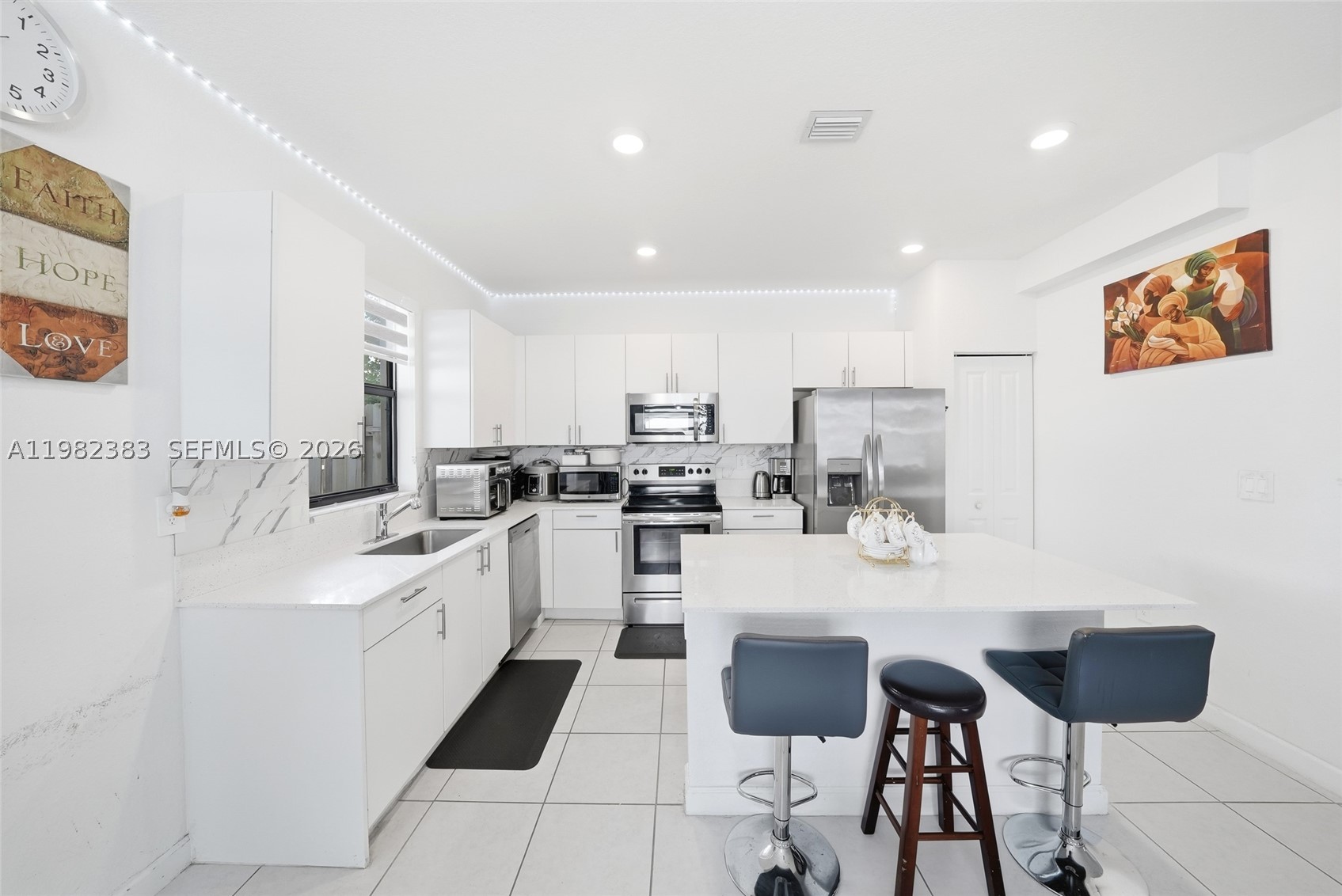 KENDALL ASSEMBLAGE SOUTH - Residential