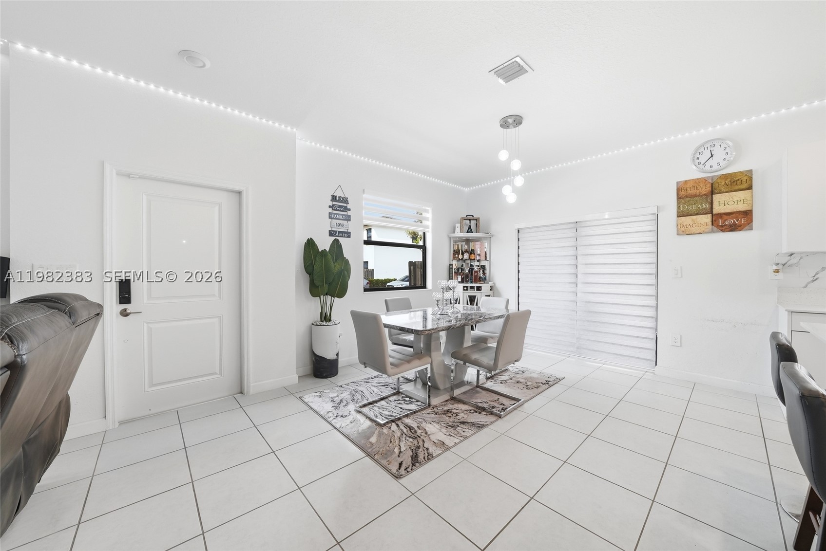 KENDALL ASSEMBLAGE SOUTH - Residential