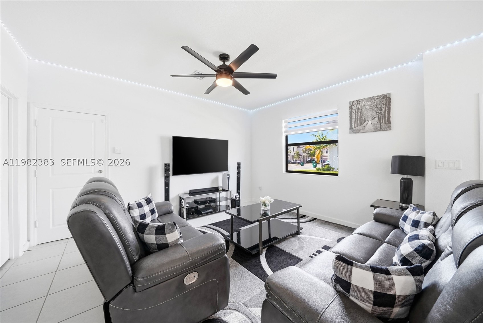 KENDALL ASSEMBLAGE SOUTH - Residential