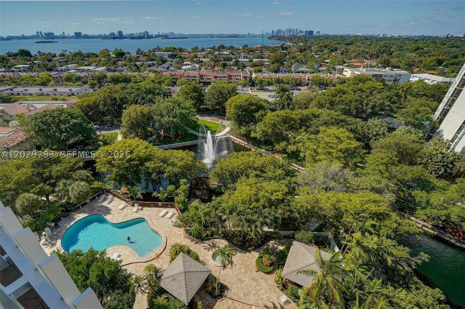 TOWERS OF QUAYSIDE CONDO - Residential Lease