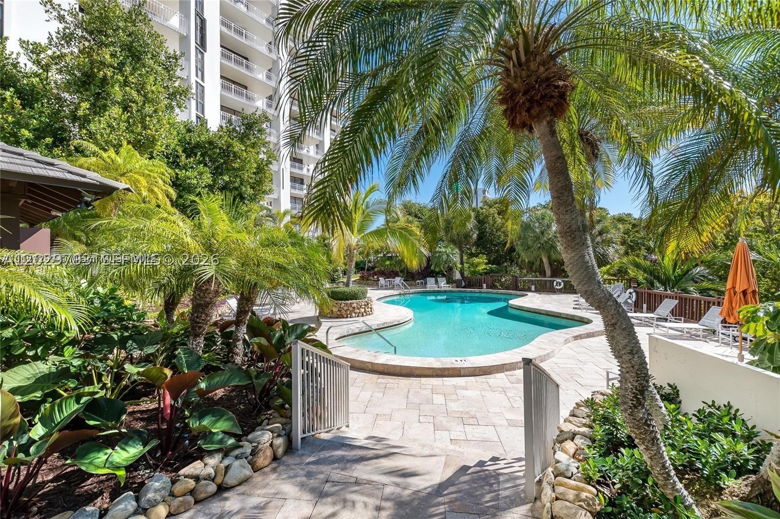 TOWERS OF QUAYSIDE CONDO - Residential Lease
