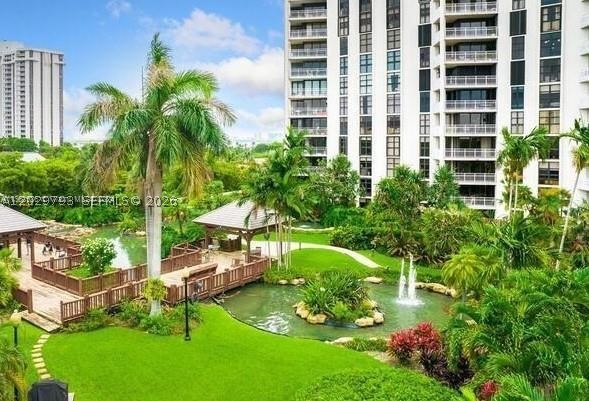TOWERS OF QUAYSIDE CONDO - Residential Lease