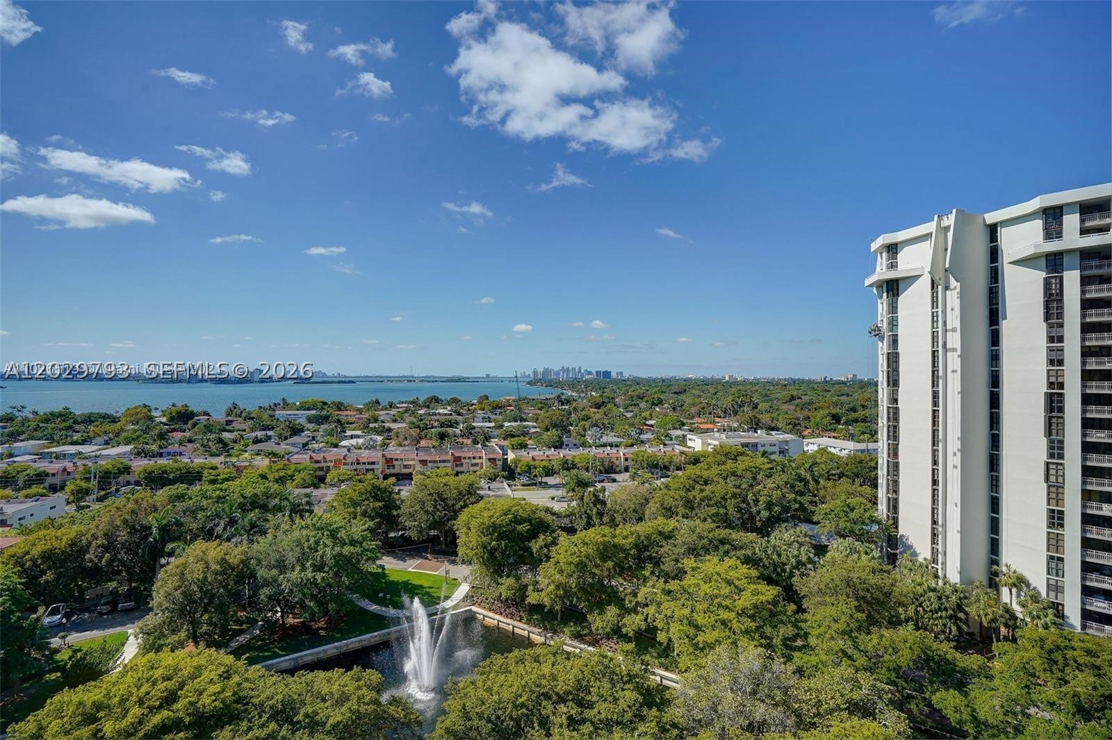 TOWERS OF QUAYSIDE CONDO - Residential Lease