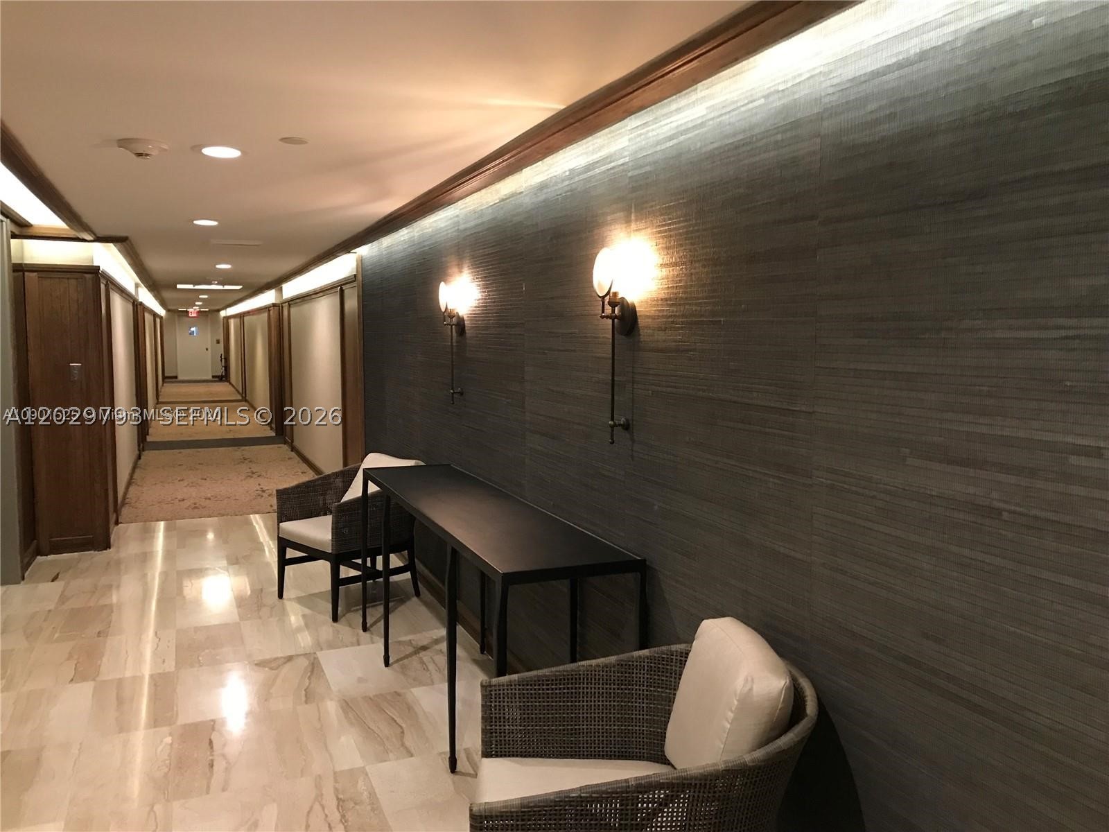 TOWERS OF QUAYSIDE CONDO - Residential Lease