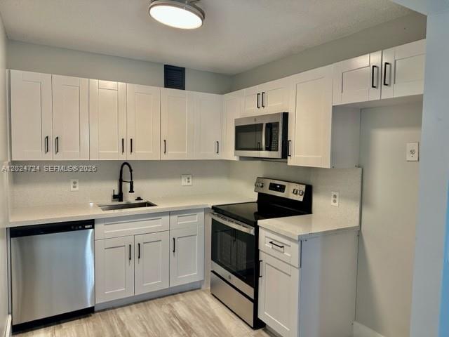 KINGSLEY AT CENTURY VILLA - Residential Lease