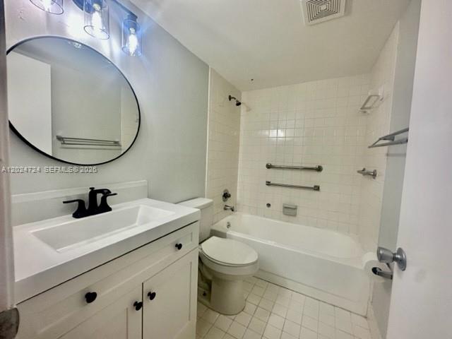 KINGSLEY AT CENTURY VILLA - Residential Lease