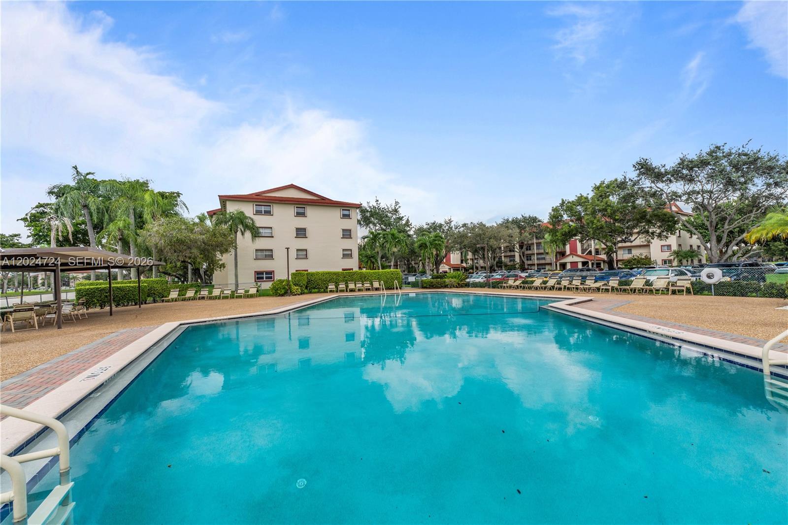 KINGSLEY AT CENTURY VILLA - Residential Lease
