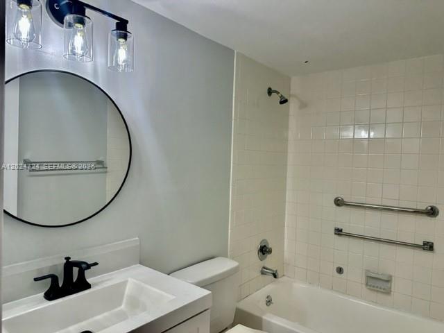 KINGSLEY AT CENTURY VILLA - Residential Lease