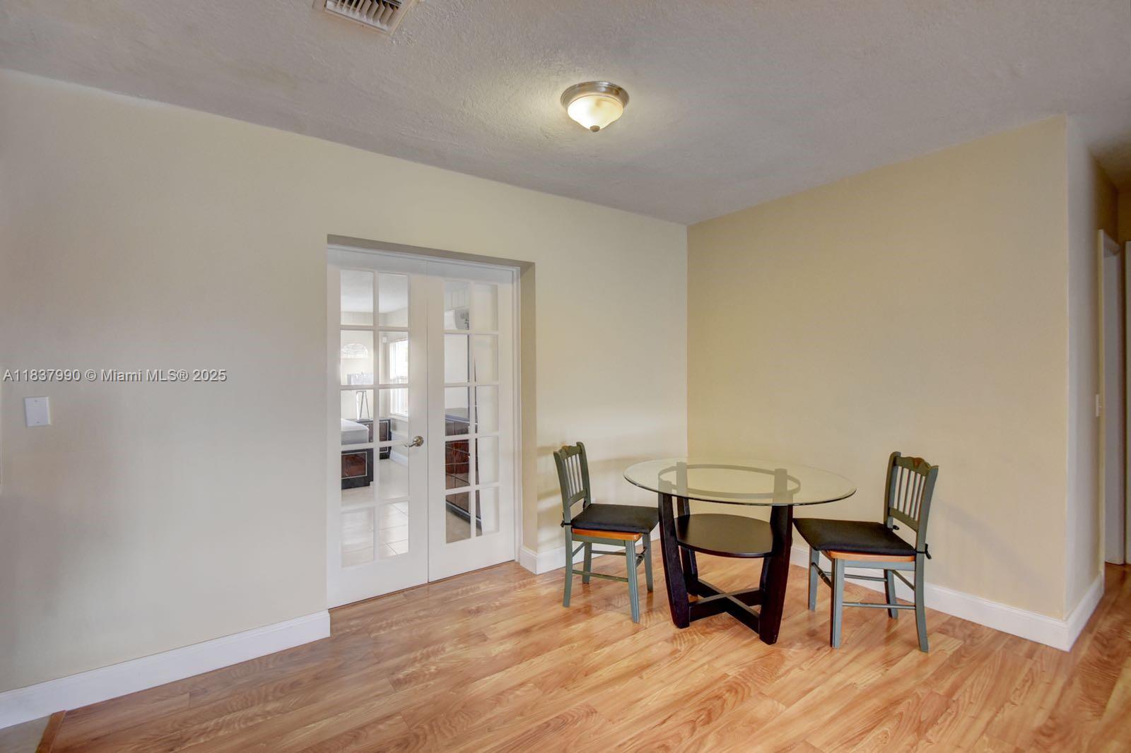 LAKE FOREST SEC 4 - Residential Lease