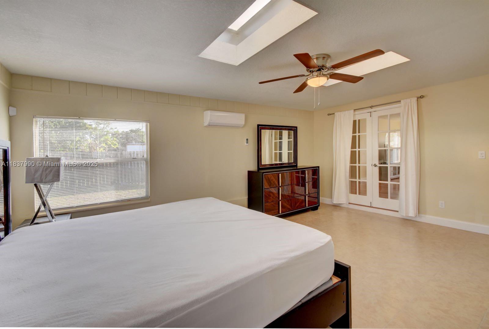 LAKE FOREST SEC 4 - Residential Lease