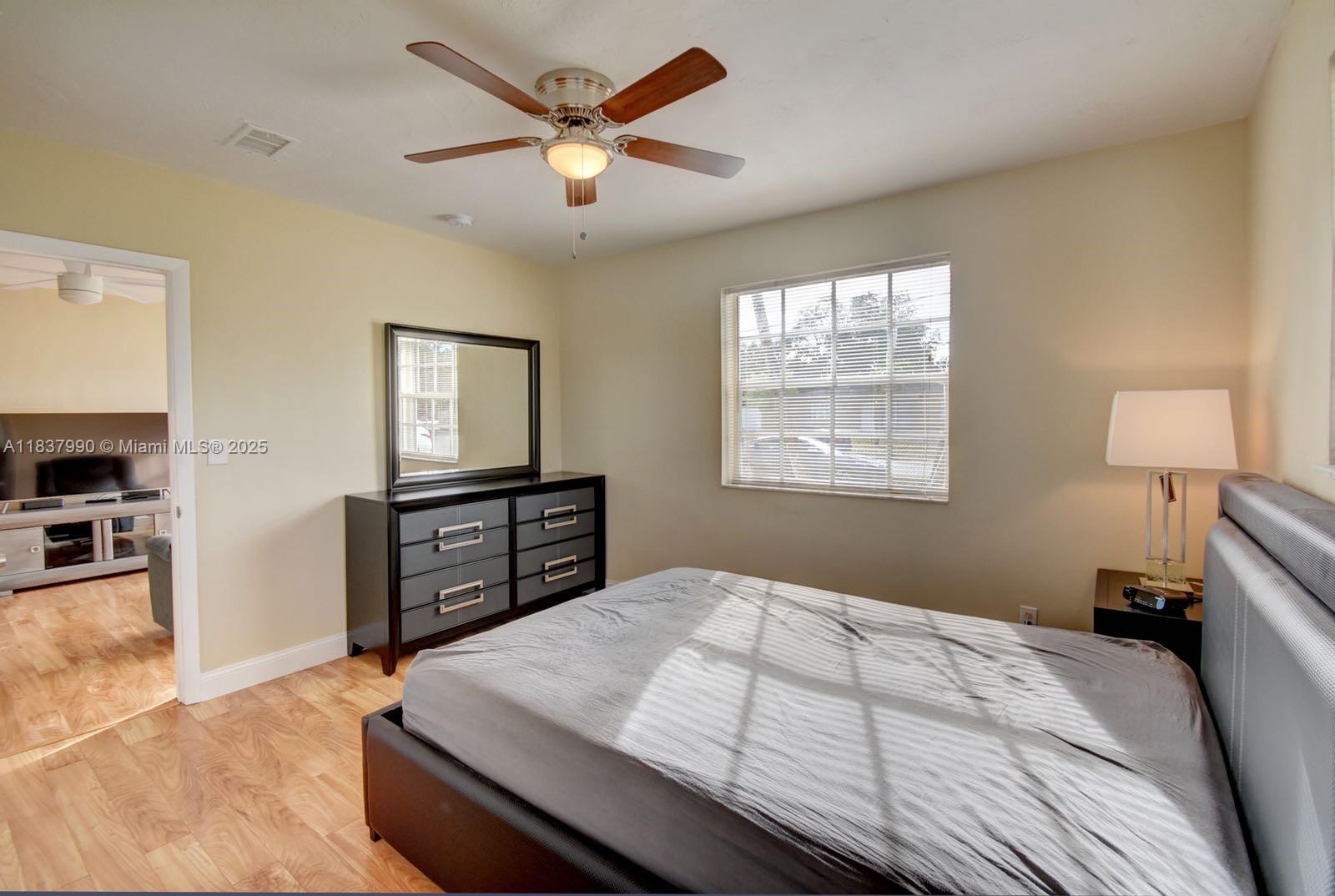 LAKE FOREST SEC 4 - Residential Lease