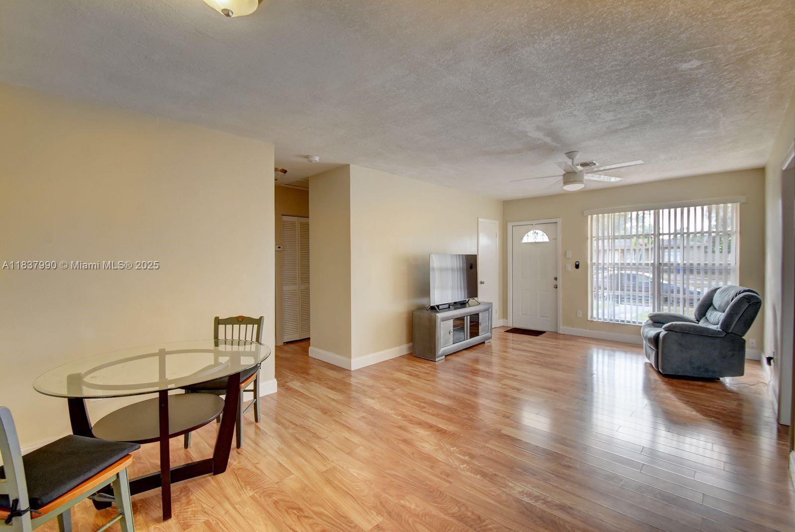 LAKE FOREST SEC 4 - Residential Lease