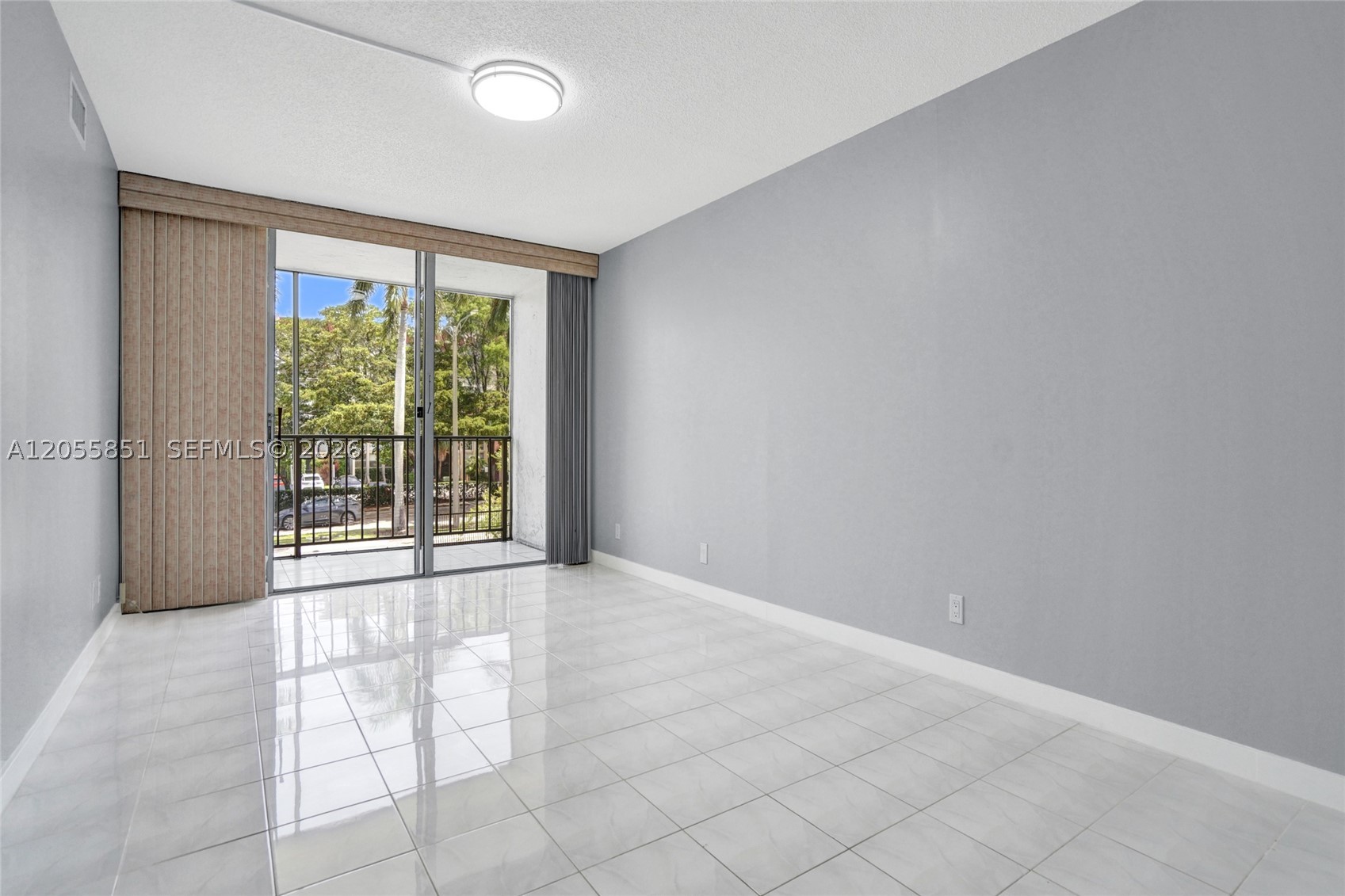 DESOTO PARK CONDO - Residential Lease