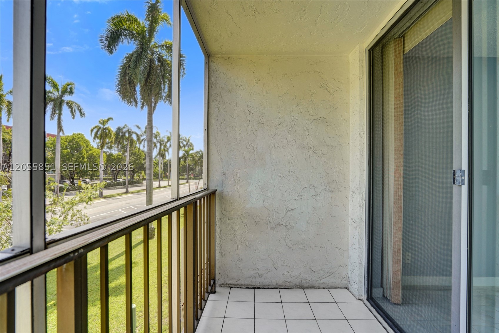 DESOTO PARK CONDO - Residential Lease