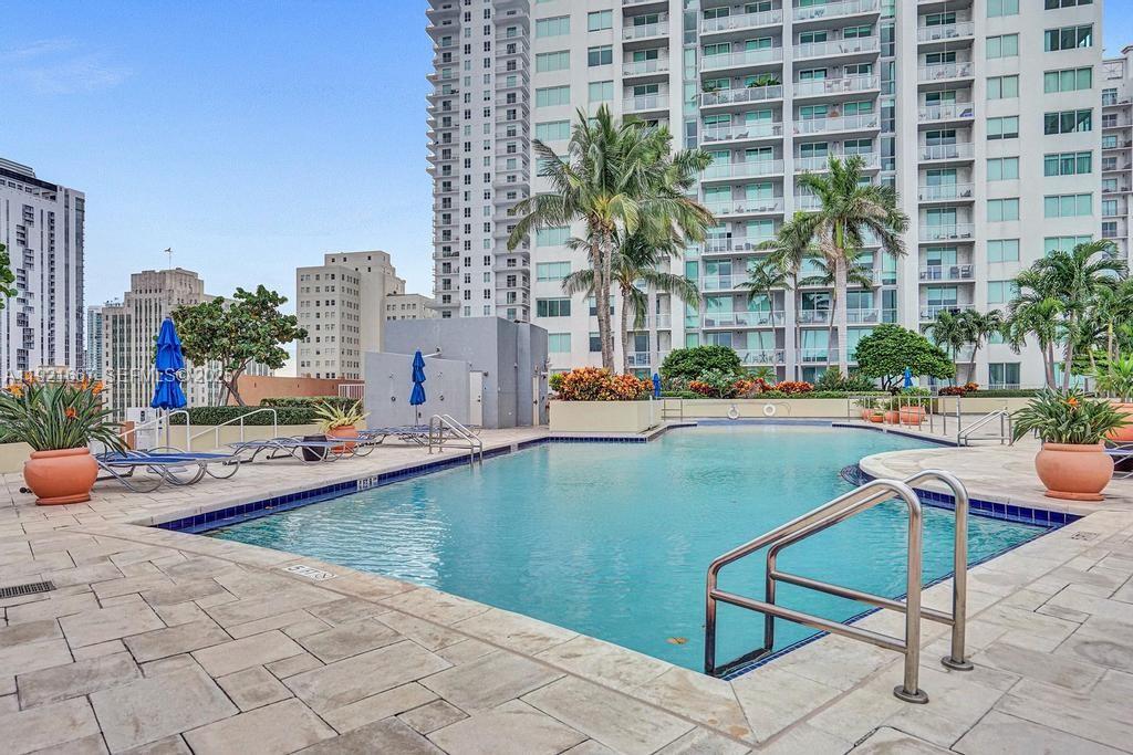 VIZCAYNE NORTH CONDO - Residential Lease