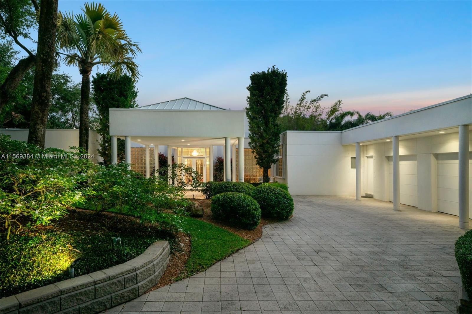 OAK HAMMOCK ESTATES - Residential