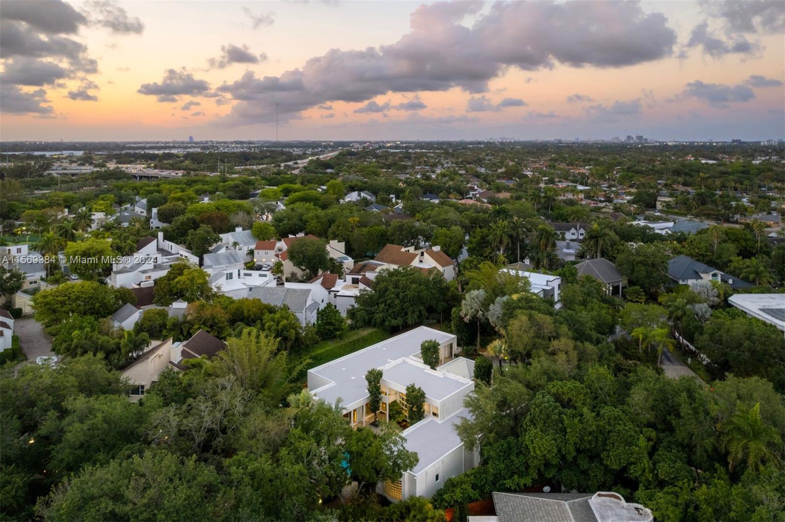 OAK HAMMOCK ESTATES - Residential
